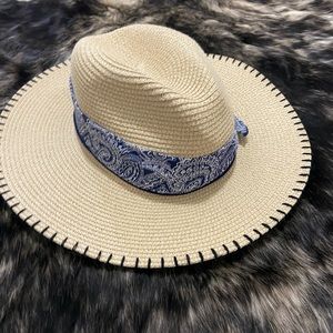 Straw hat with bandana